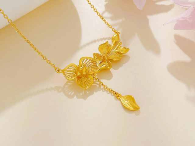 金兰首饰白金900现在最新回收报价多少一克(2026年02月13日)