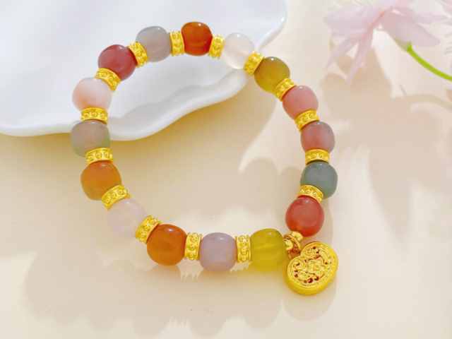 今天北京潮宏基黄金价格多少钱一克（2026年2月2日）