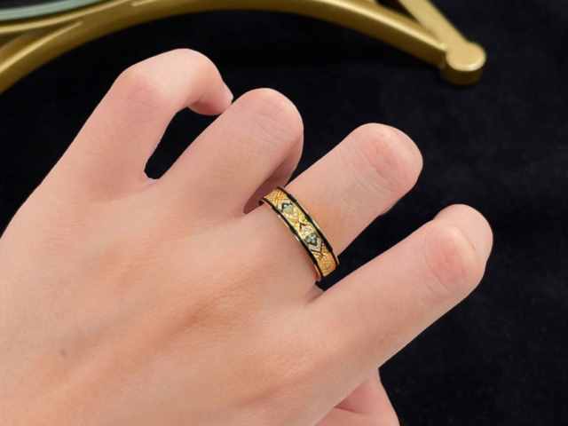 熊猫发行30周年金银币价格今天多少一克（2026年02月09日）