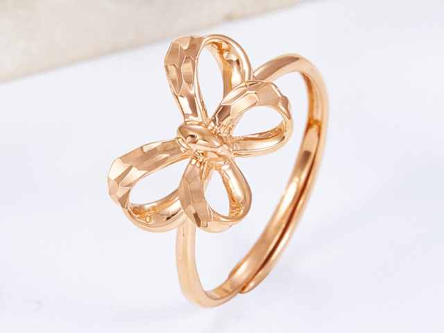 现货黄金日线打破僵局 4560阻力能否一举攻克？