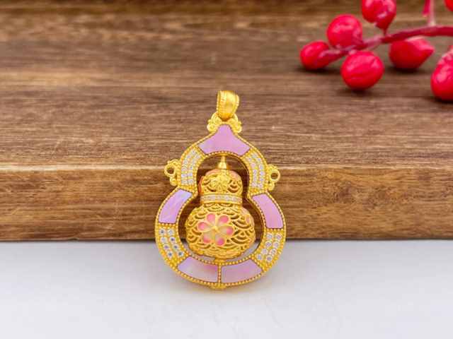 史诗级牛市!黄金突破5000美元大关 白银迈入“三位数”时代