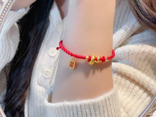 六福内地铂金多少钱一克(2026年2月15日)