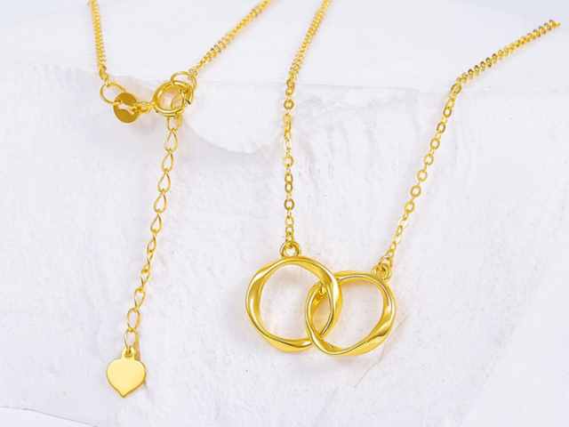 长春潮宏基今日黄金价格查询（2026年2月2日）