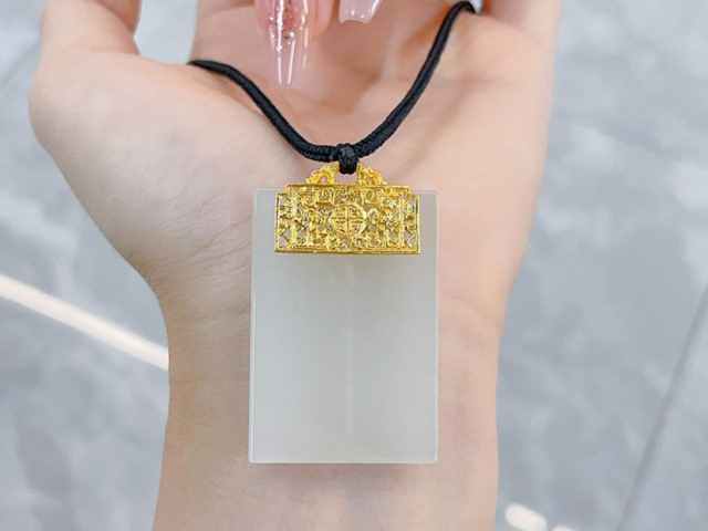 美联储保尔森称无需急于行动 黄金t+d高位盘整