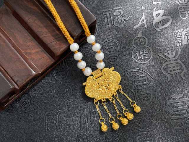 COMEX白银区域震荡 美联储坚定捍卫其独立性