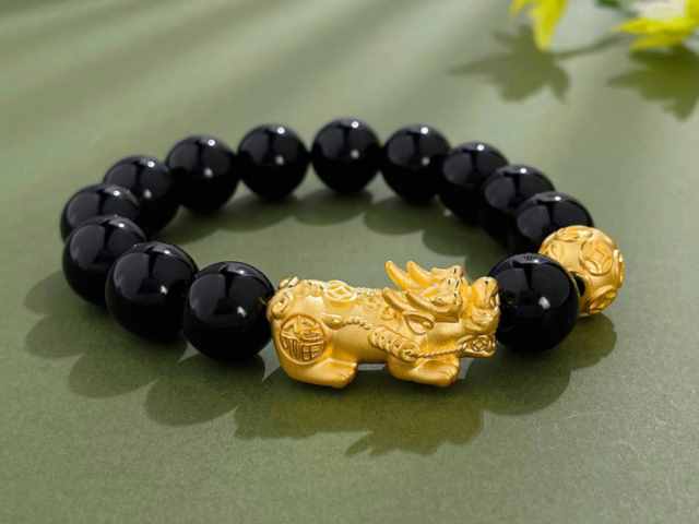 中国黄金投资金条/储值金条/元宝金回购价多少一克（2026年03月17日）