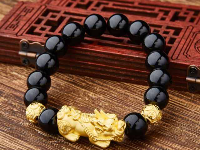 伊朗总统警“攻击即全面战争” 现货金涨1.5%逼近1050元