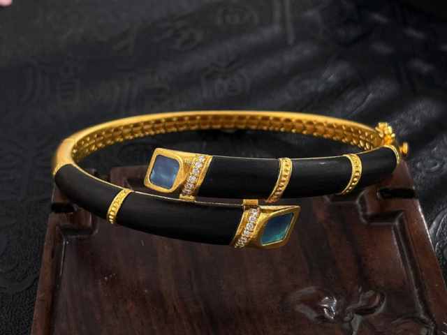 2025乙巳年150克方形金币价格（2026年01月27日）