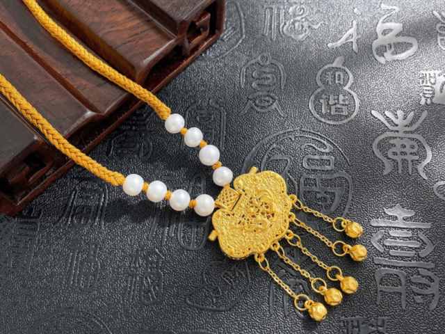 呼和浩特潮宏基今日黄金价格查询(2026年2月27日)