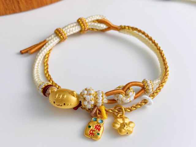 1月27日宝庆银楼黄金价格报1472元/克 较昨日保持不变