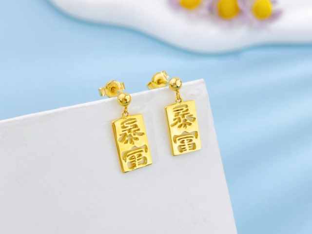 济南济南周大福黄金摆件现在每克多少回收报价（2026年02月12日）