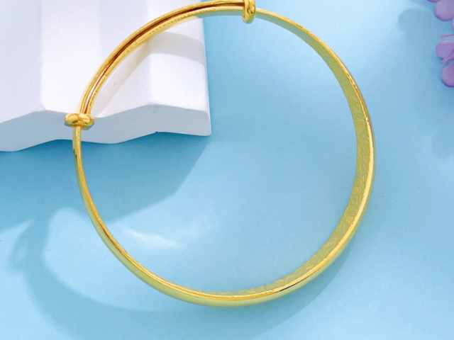 星光达珠宝二手白金今日实时回收多少钱每克（2026年04月02日）