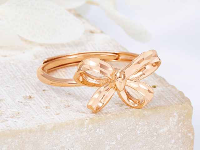 国际金九日连阳破5600美元 北极局势升温冲击美元