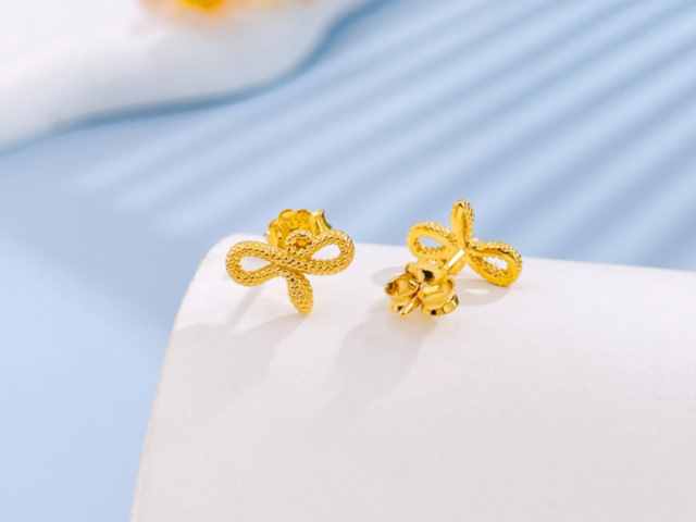 3月30日恒邦股份股票上涨2.32%