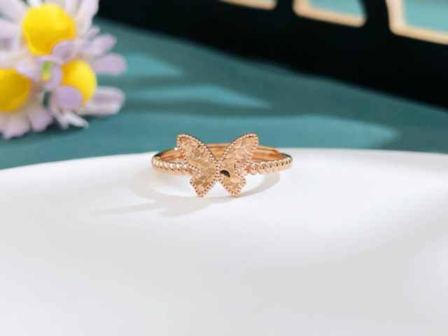 今日现货钯金价格多少（2025年12月24日）