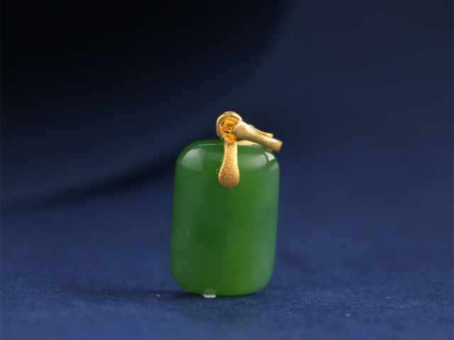 乌鲁木齐老庙黄金多少钱一克（2026年1月28日）