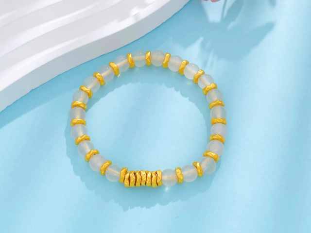 金至尊今天黄金价格多少一克(2026年2月15日)