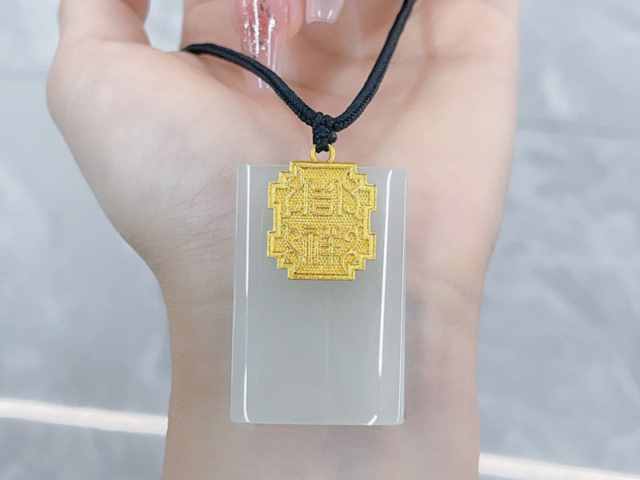 2026年2月20日济南潮宏基黄金报1499.0元/克 较月初上涨1.00%