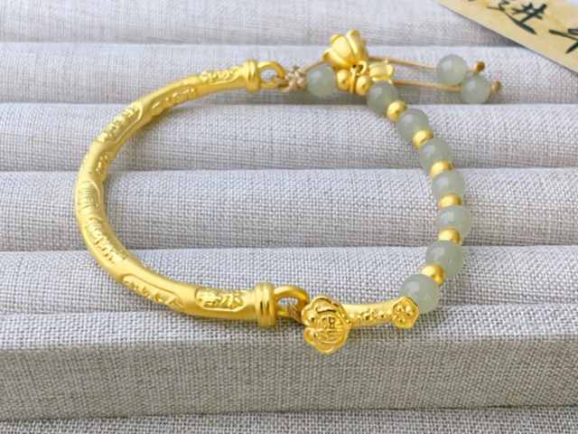 西安潮宏基今日黄金价格查询（2026年2月2日）