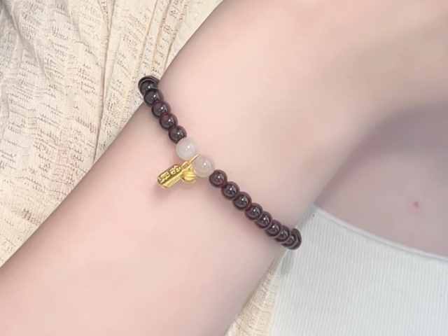 1月14日老凤祥黄金价格报1436元/克 较昨日上涨8元/克