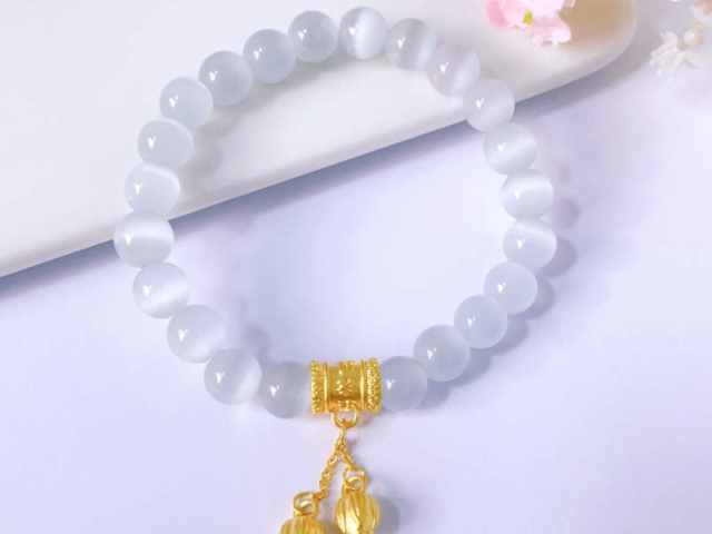 今日中国黄金基础金价(2026年2月16日)