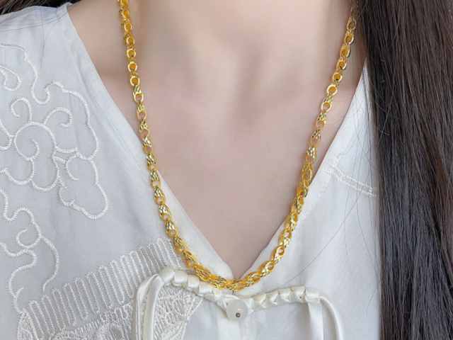 呼和浩特潮宏基今日黄金价格查询（2026年2月15日）