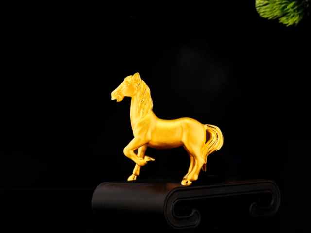 法国央行“纸面遣返”赚110亿 国际黄金探底企稳