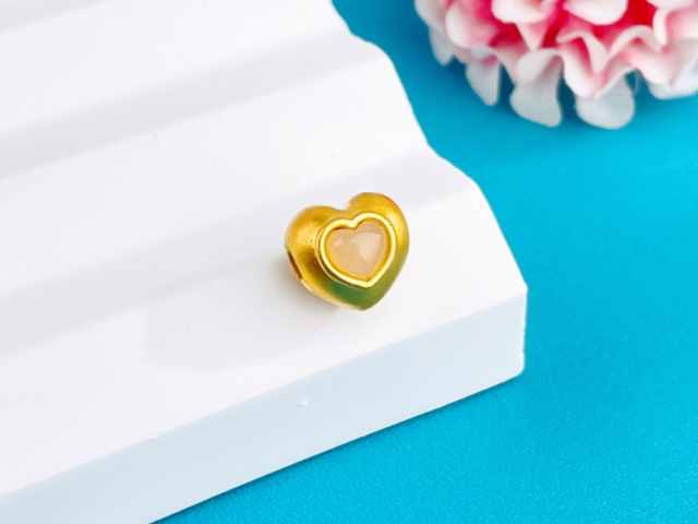 COMEX白银强劲上涨 泽连斯基揭示地缘政治裂痕