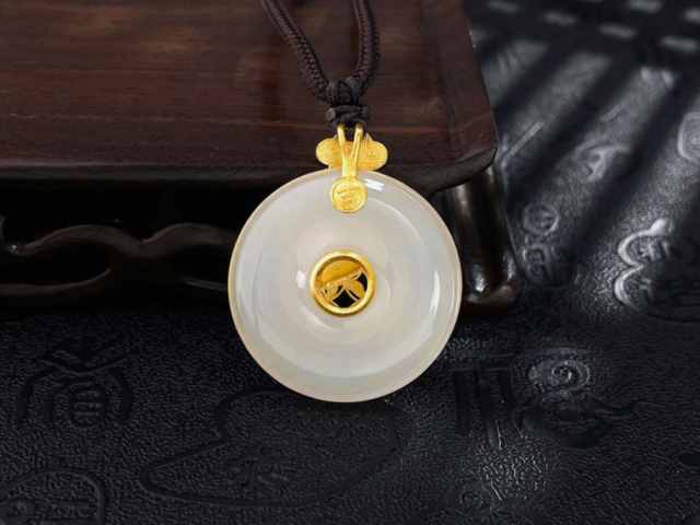 上海今日黄金价格多少钱一克（2026年2月3日）