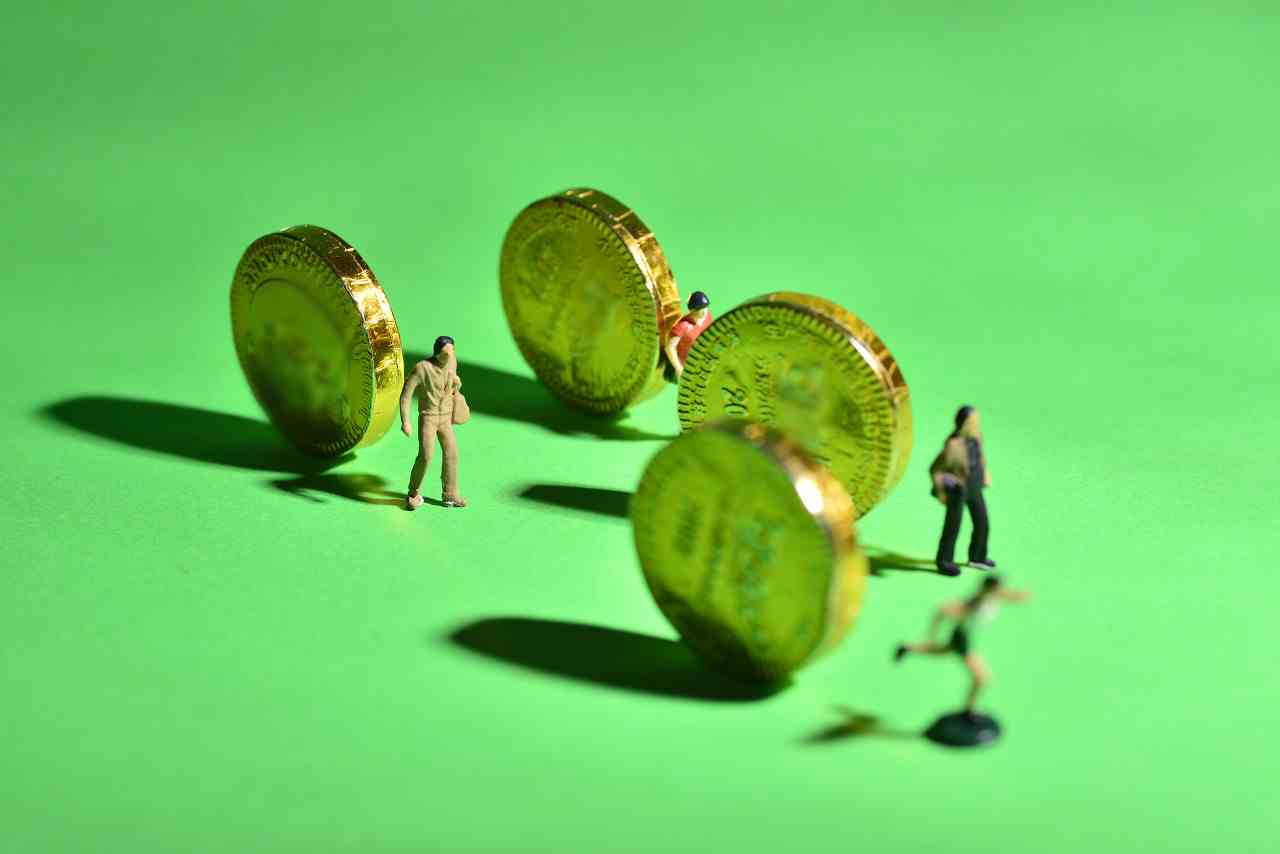 黄金价格到底由谁决定?